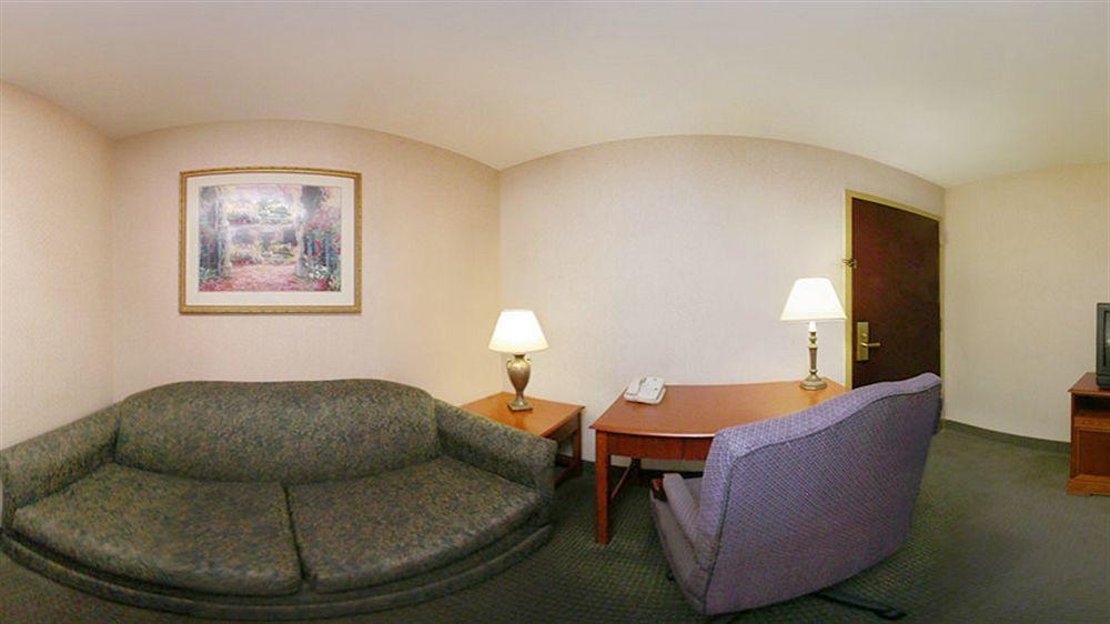 Quality Suites Pineville - Charlotte Zewnętrze zdjęcie